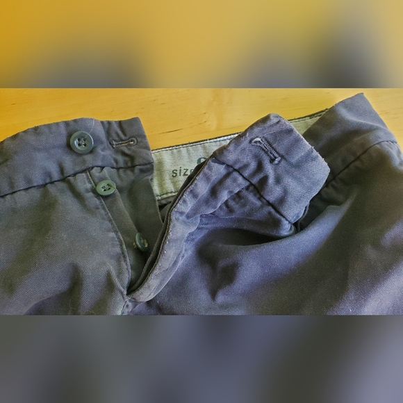 J Crew womens Boyfriend shorts, broken in - Picture 4 of 14